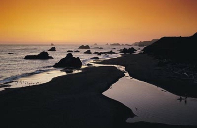 Historic Bay, restaurants, galleries and shops!