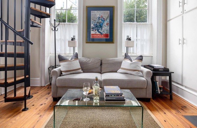 Historic Charleston pied à terre walking distance to King Street