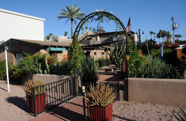 Historic Cottage Located In Old Town Scottsdale, Arizona