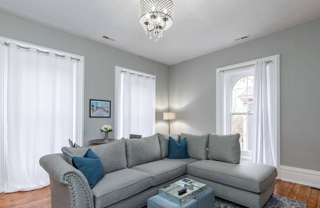 Historic Downtown Stay -Horse Park 11min/Ark 30min
