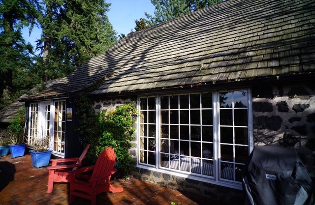 Historic English Country Lake House
