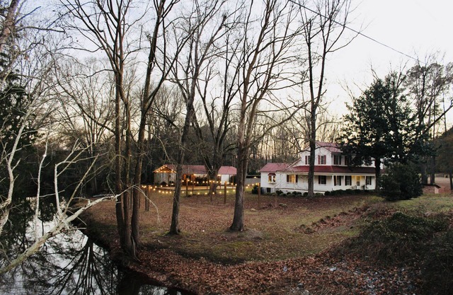 Historic Farmhouse minutes from downtown Milledgeville