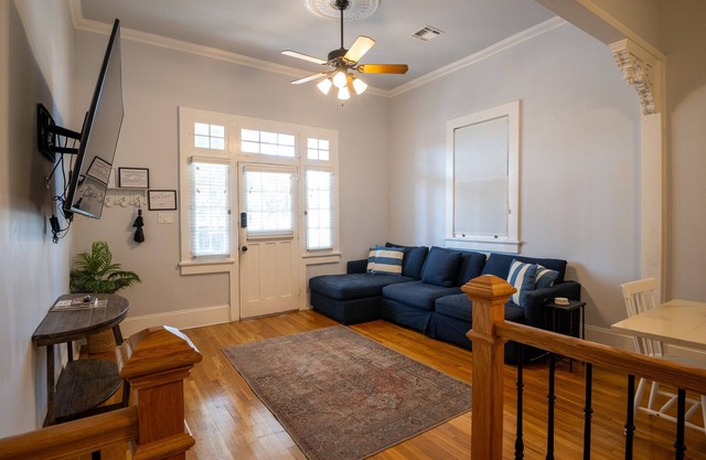 Historic Gem w/Jacuzzi/Prime Streetcar Spot