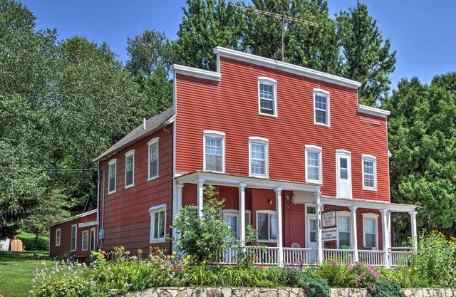 Historic Getaway w/Backyard & Lake Pepin Views!
