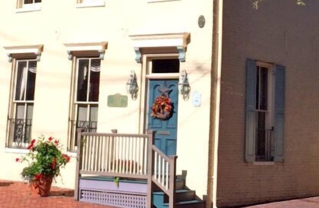 Historic home across from St. John's College, less than a 5 minute walk to the Academy.