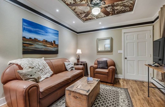 Historic Home! DT Glenwood