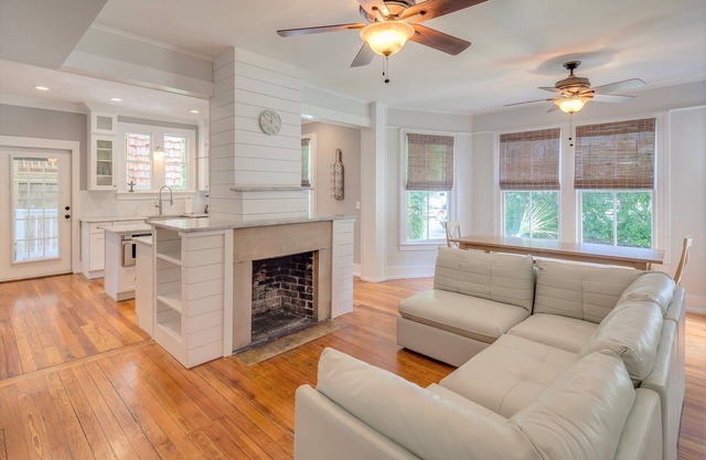 💲Historic Lady💲2 Block Stroll to DT- 3Mi to Beach - Optional Guesthouse