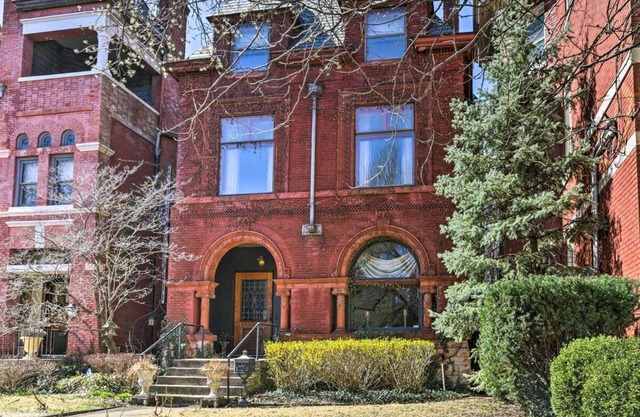Historic Old Louisville Derby House