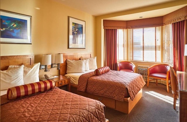 Historic Philadelphia Discovery from a Comfortable Room