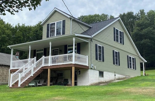 Historic Sears & Robuck River Home (Main Level) The Village at Houser's Crossing