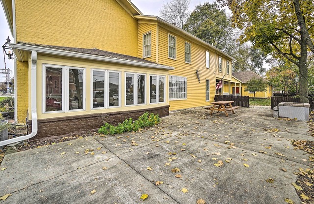 Historic Troy Home Close to Shops w/Fire Pit