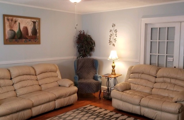 Historical 4-Bedroom Home Near Uptown Charlotte, NC & Airport