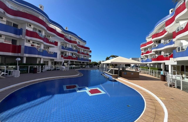 Holiday Ingleses Gaivotas 2qts piscina futebol beachtennis academia frente mar