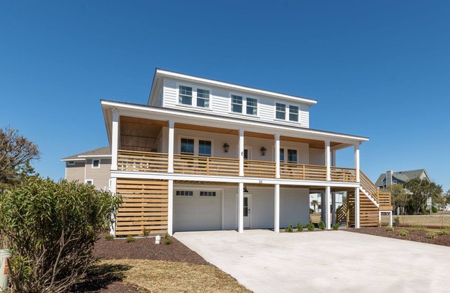 Holata Love 4 Bedroom home at Pirate's Cove