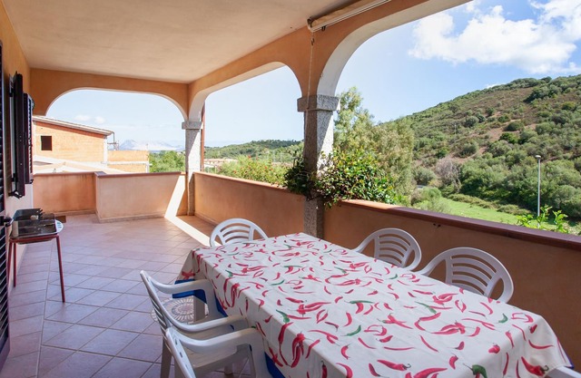 Holiday Apartment with Air Conditioning, Parking Available; Pets Allowed