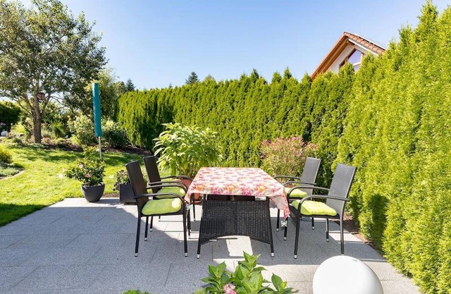 Holiday Apartment “Lauser UG” in Quiet Area with Wi-Fi & Terrace