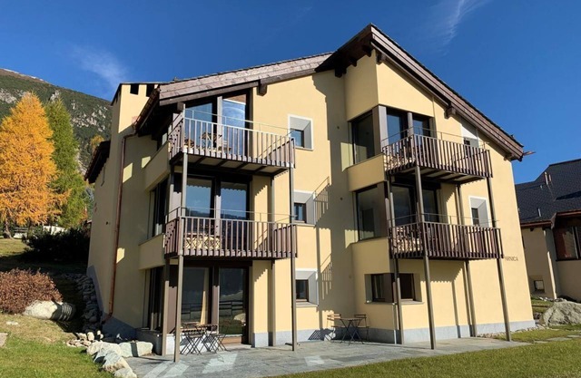 Holiday apartment La Punt-Chamues-ch for 1 - 2 persons with 1 bedroom - Holiday apartment in one or