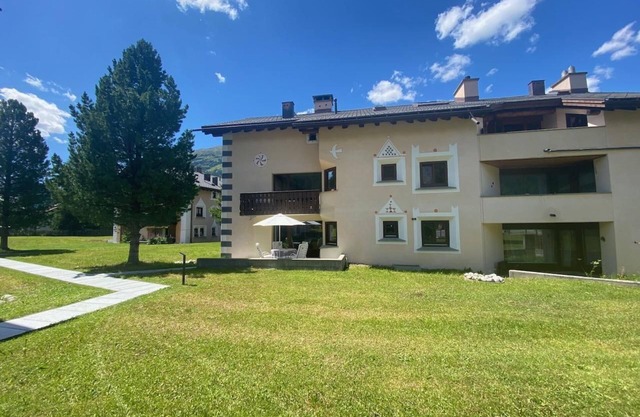 Holiday apartment La Punt-Chamues-ch for 1 - 6 persons with 3 bedrooms - Holiday apartment