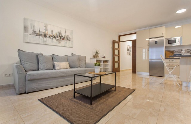 Holiday Apartment 'Rolycar 201' with Wi-Fi