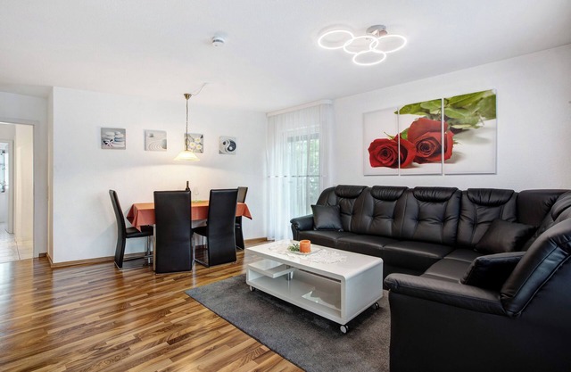 Holiday Apartment Ahorn with Private Terrace and Wi-Fi
