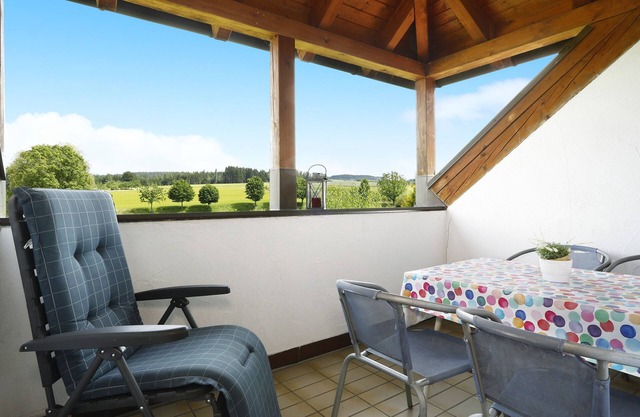 Holiday Apartment 2 on “Wagenberg” Farm with Mountain View, Wi-Fi, Balcony & Garden