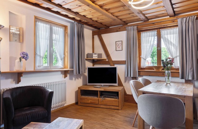 Holiday Apartment "Schwalbennest" with Shared Garden, Balcony and Wi-Fi