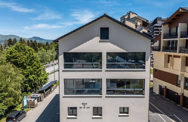 Holiday Apartment "Résidence Pieds Des Pistes" near Slopes with Private Terrace & Wi-Fi