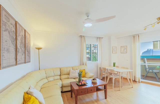 Holiday Apartment A222 El Recreo with Balcony, A/C & Wi-Fi