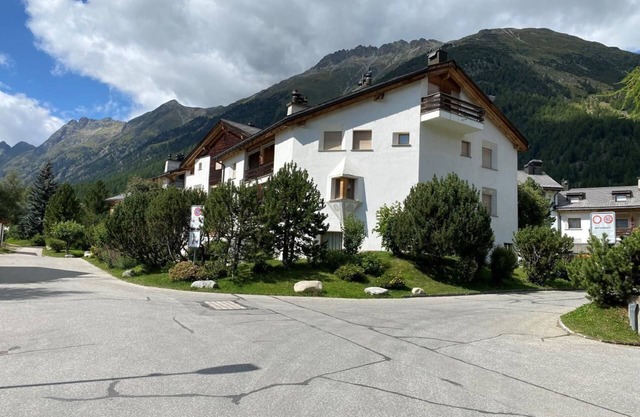 Holiday apartment Bever for 1 - 6 persons with 3 bedrooms - Holiday apartment