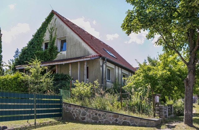 Holiday Apartment "Schorfheide" with Private Terrace & Wi-Fi