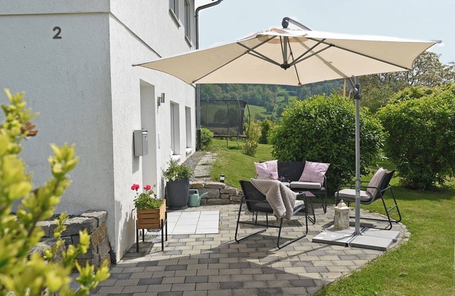 Holiday Apartment "Familie Strehl" with Private Garden and Wi-Fi