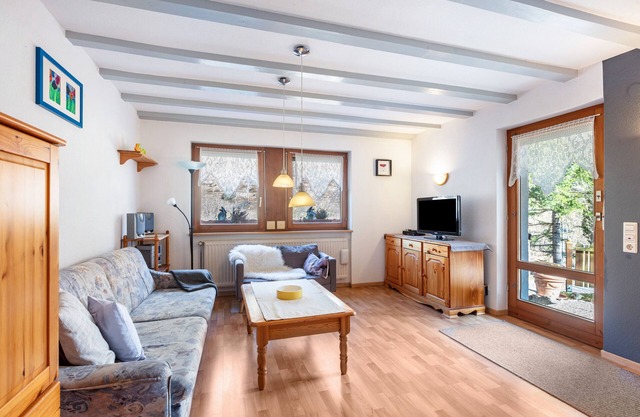 Holiday Apartment 'Feldbergblick' with Mountain View, Private Terrace and Wi-Fi