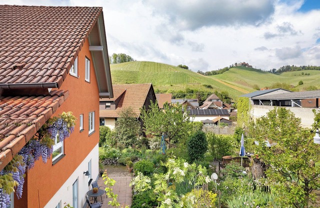 Holiday Apartment 'Haus Latt' with Mountain View, Private Terrace and Wi-Fi