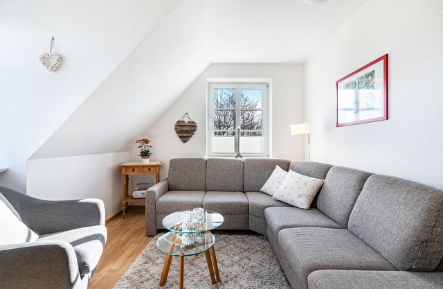 Holiday Apartment Herzmuschel with Shared Terrace, Garden and Wi-Fi