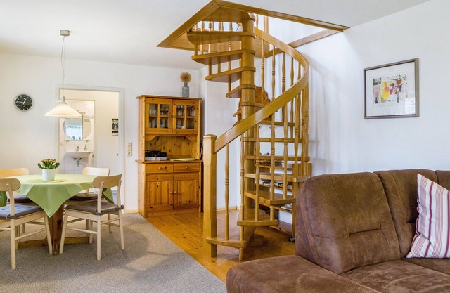 Holiday Apartment "Ipser" with Balcony & Wi-Fi
