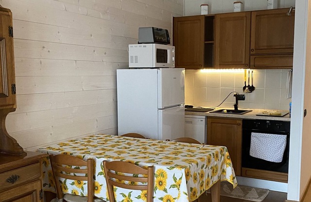Holiday Apartment 'Colle Vareno con vista' with Mountain View, Terrace & Balcony