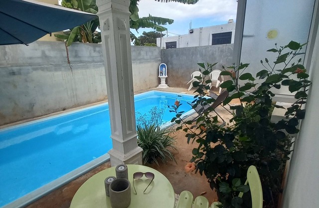 Holiday apartment lelahel swimming pool air conditioning