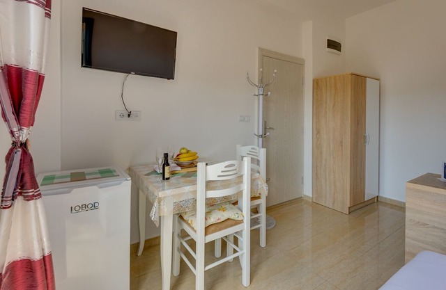 Holiday apartment Meljine for 1 - 2 persons - Holiday apartment