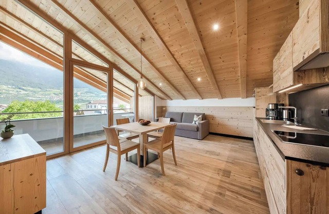 Holiday Apartment 'Natur Suite Edelweisshof Tony' with Mountain View, Shared Garden & Wi-Fi
