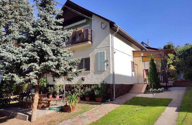 Holiday apartment near the beach with wifi and air conditioning