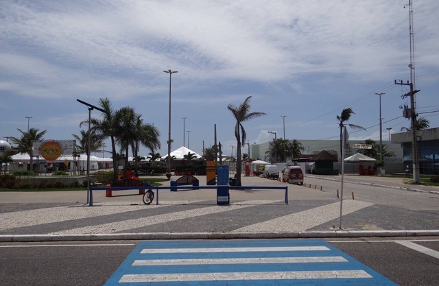 HOLIDAY APARTMENT ON THE WATERFRONT, SEA VIEW, WI-FI IN FRONT OF HOTEL DA COSTA