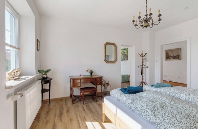 Holiday Apartment 'Romantika - Fewo Og Links' with Shared Garden, Balcony and Wi-Fi