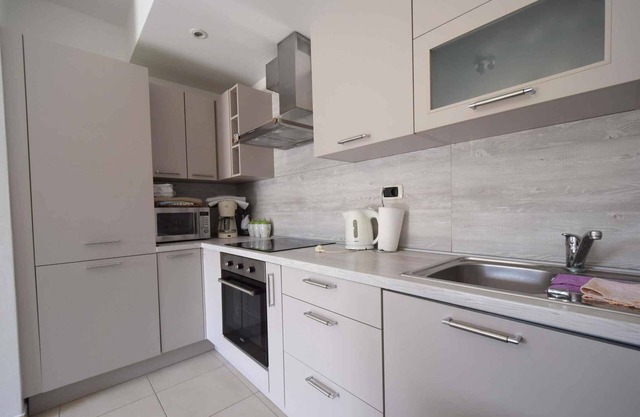 Holiday apartment with balcony and wifi