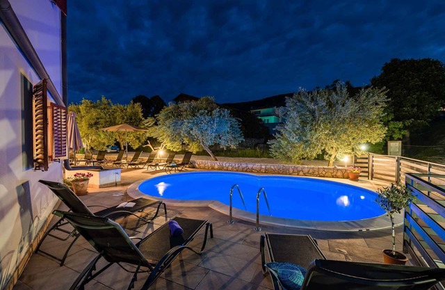 Holiday apartment with swimming pool, whirlpool and sauna