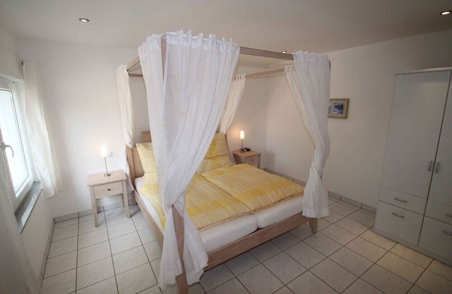 Holiday apartment with underfloor heating, fireplace and terrace