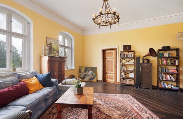 Holiday Apartment 'Wohnen Im Alten Rittergut' with Private Terrace, Private Garden and Wi-Fi