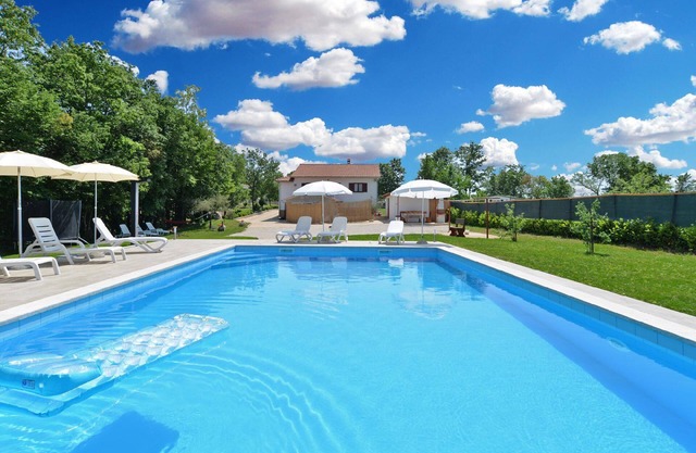 Holiday apartment Zminj for 1 - 8 persons with 3 bedrooms - Holiday apartment