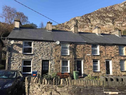 Holiday Cottage Barlwyd TANYGRISIAU SNOWDONIA WALES