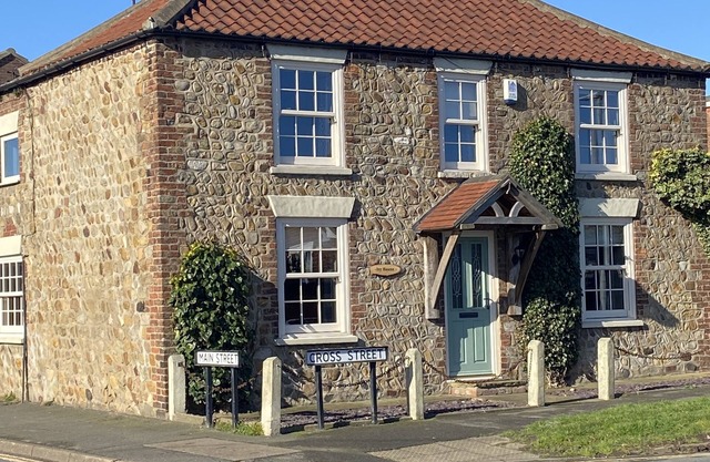 Holiday Cottage, Yorkshire Coast, Parking, 3 Bedrooms Sleeps 6