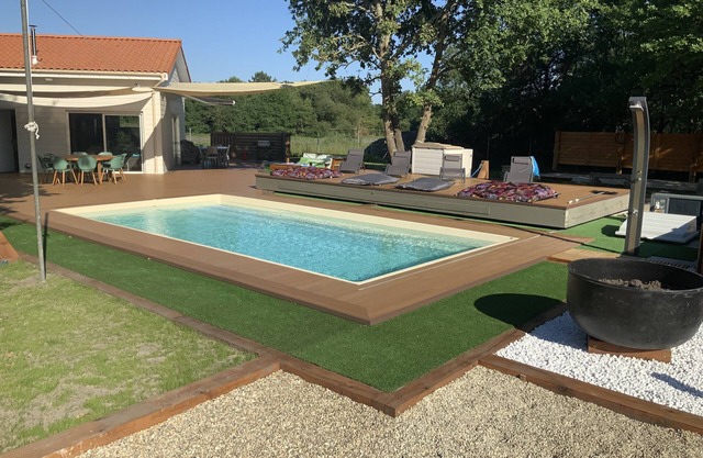 Holiday Home - Saint Vivien de Médoc